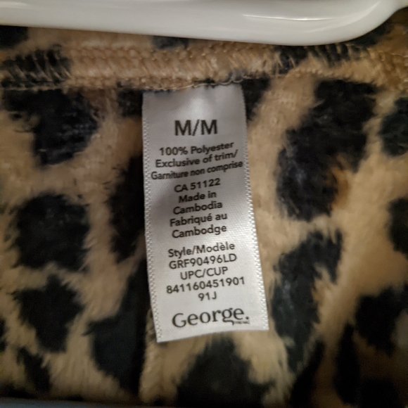 Panther PJ with Hoodie - Picture 5 of 6